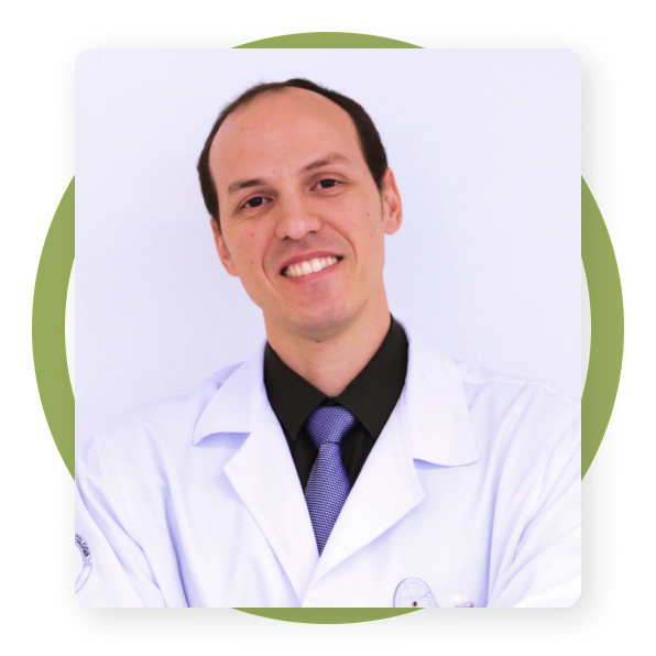 Dr. Márcio Silveira: Ortopedista Especialista em Traumatologia Esportiva, Joelho - Adulto e Infantil - e Idoso marcio sobre